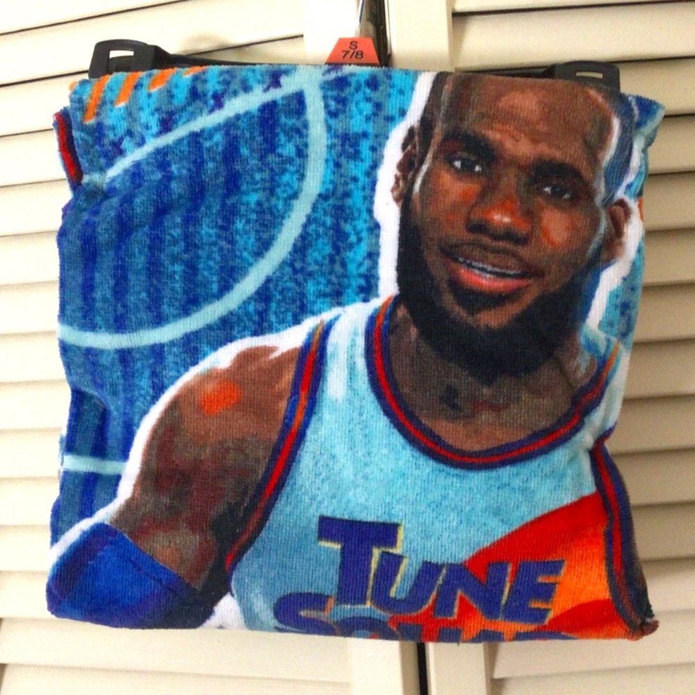 Beach towel unopened of image LeBron James